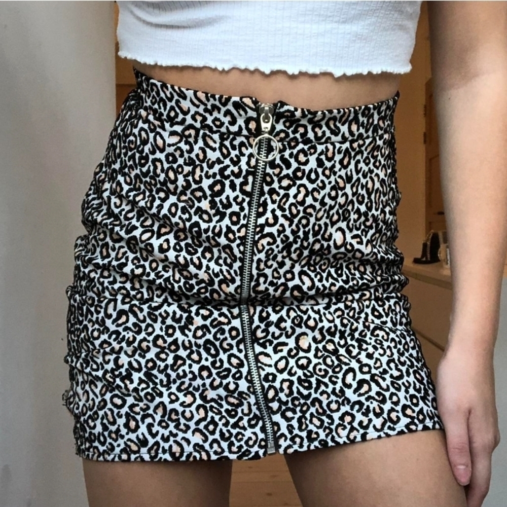 Primark | Animal Print Mini - Picture 1 of 5